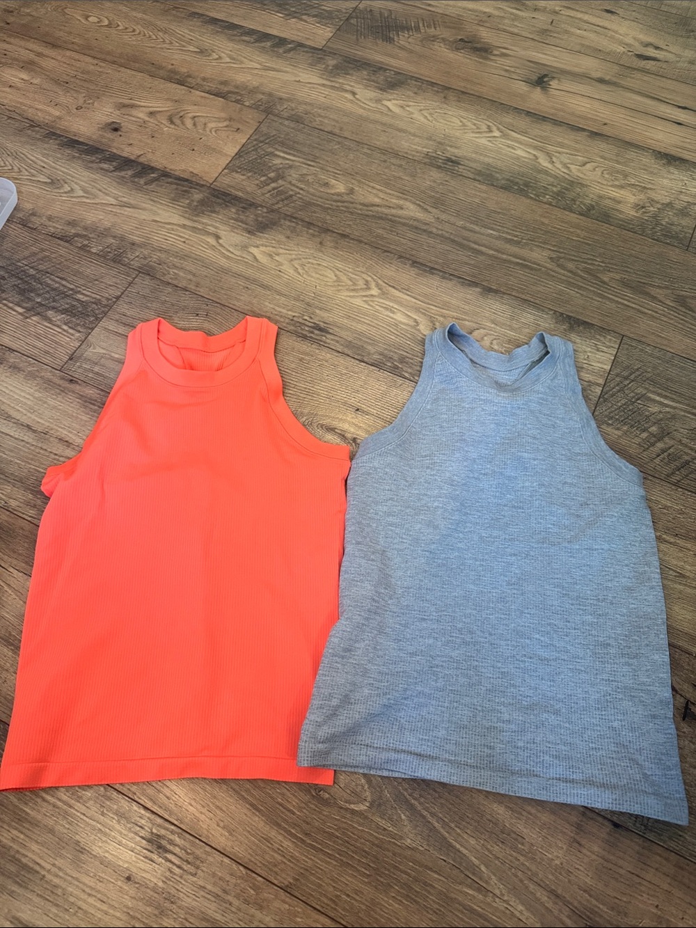 2 Athleta renew tank tops M